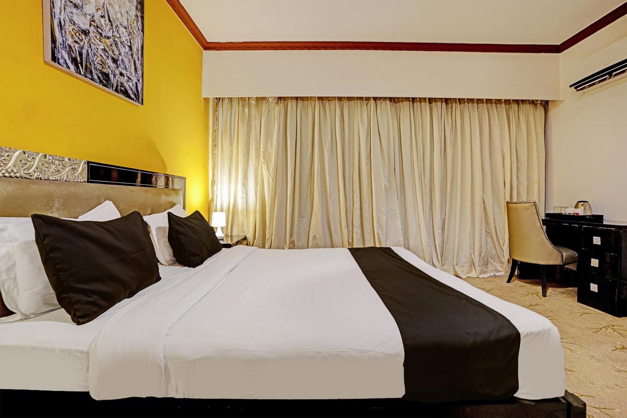 Townhouse 809 Royal Palms Hotel - Rose Collection Mumbai Eksteriør bilde